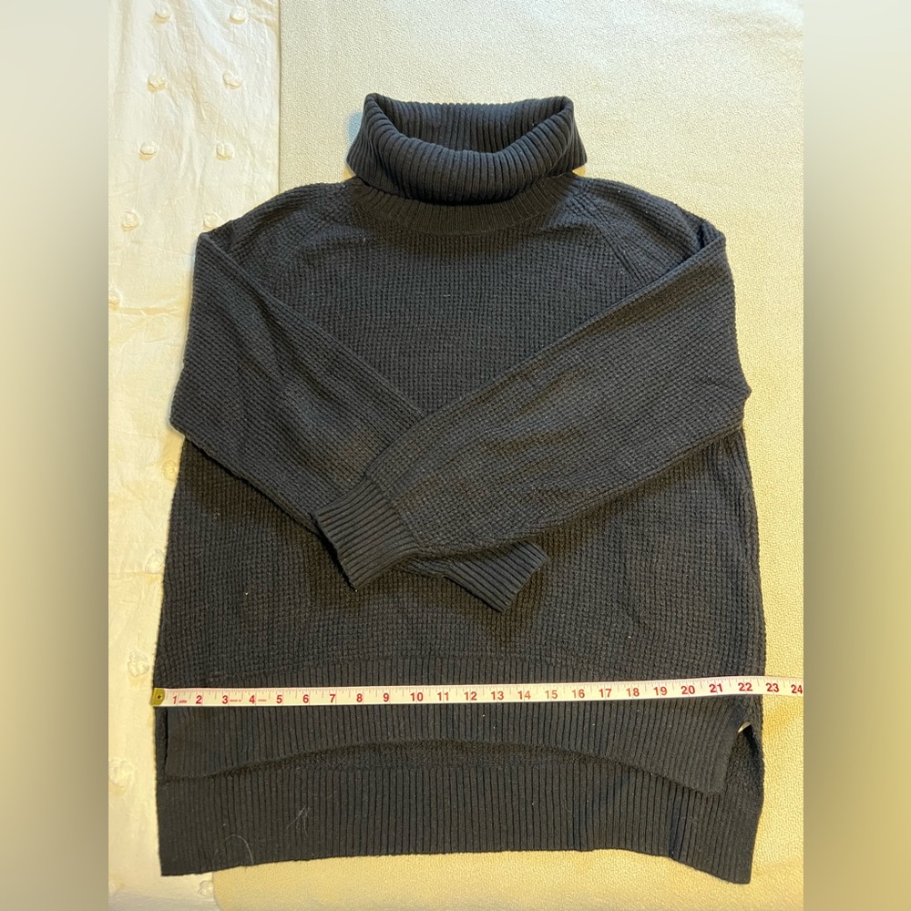 Old Navy Black Sweater